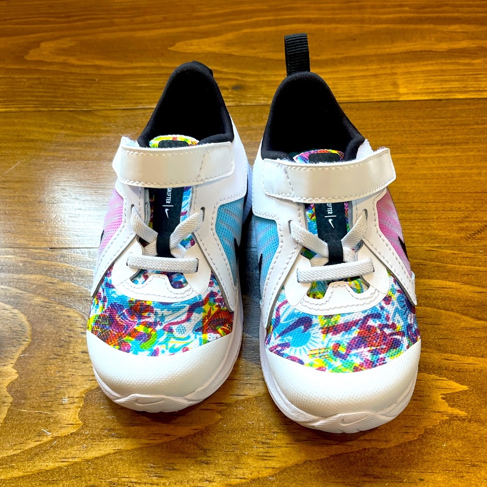 Brand new, Toddler size 7c. Multicolored Nike.
